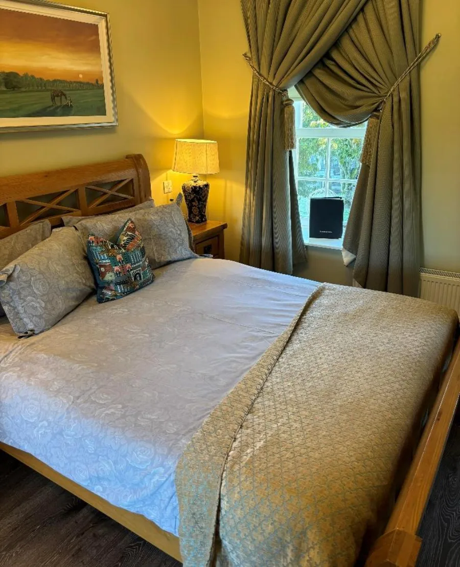 Cherry Cottage — Room 4 · View 2