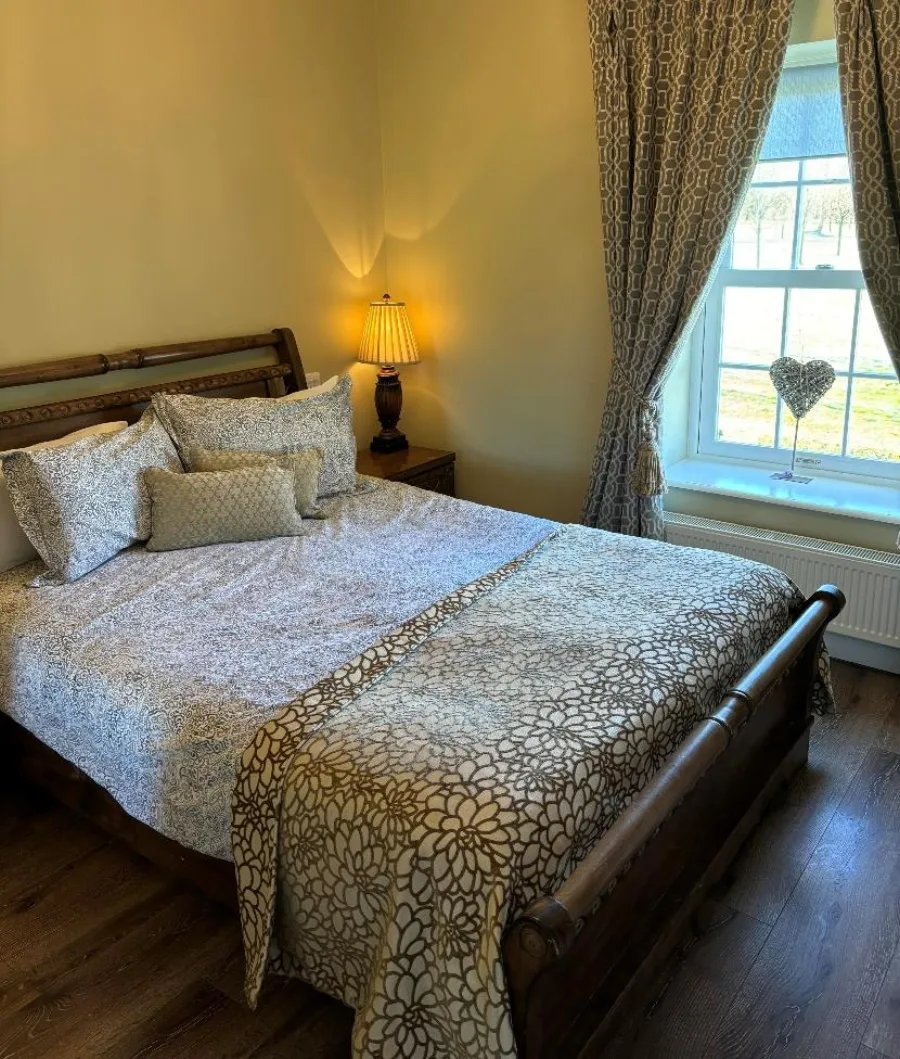 Elm Cottage — Room 1