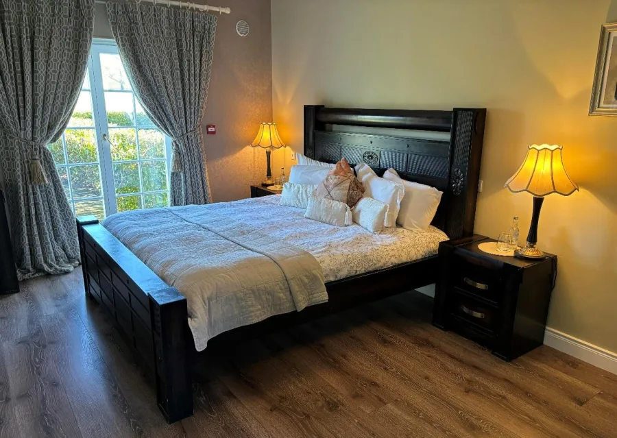 Elm Cottage — Room 3 · View 1