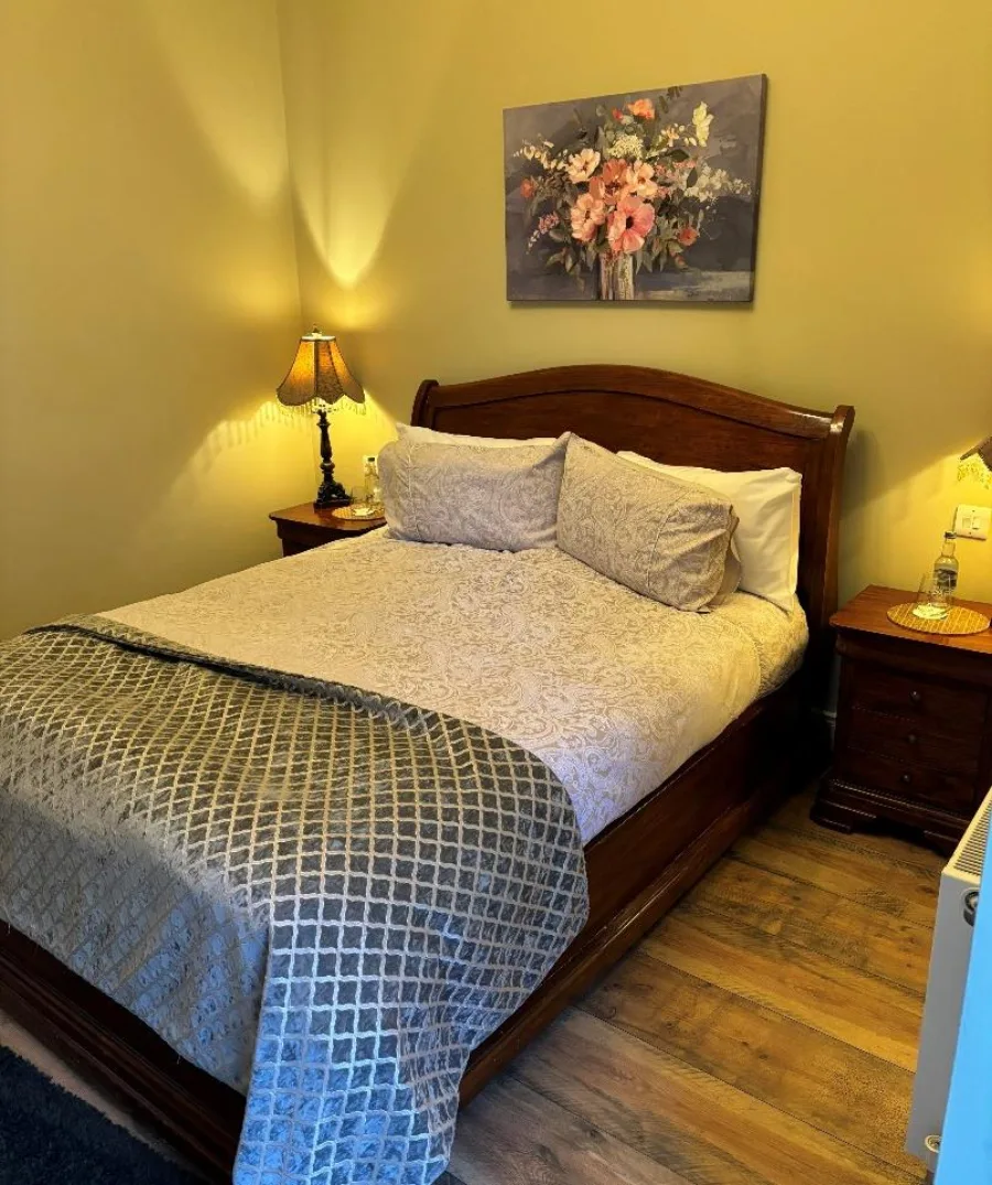 Lisa’s Secret Garden — Room 3 · View 2