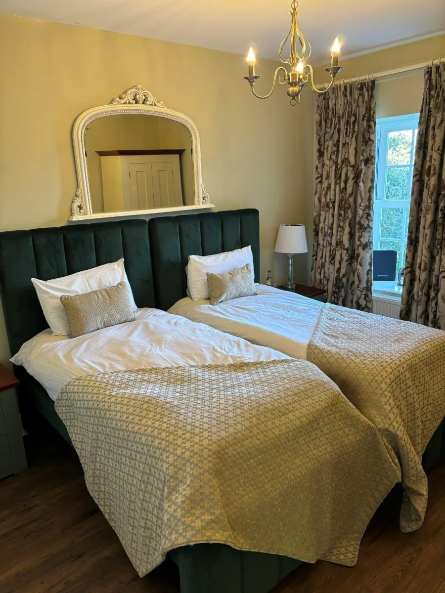 Maid’s Cottage — Room 1